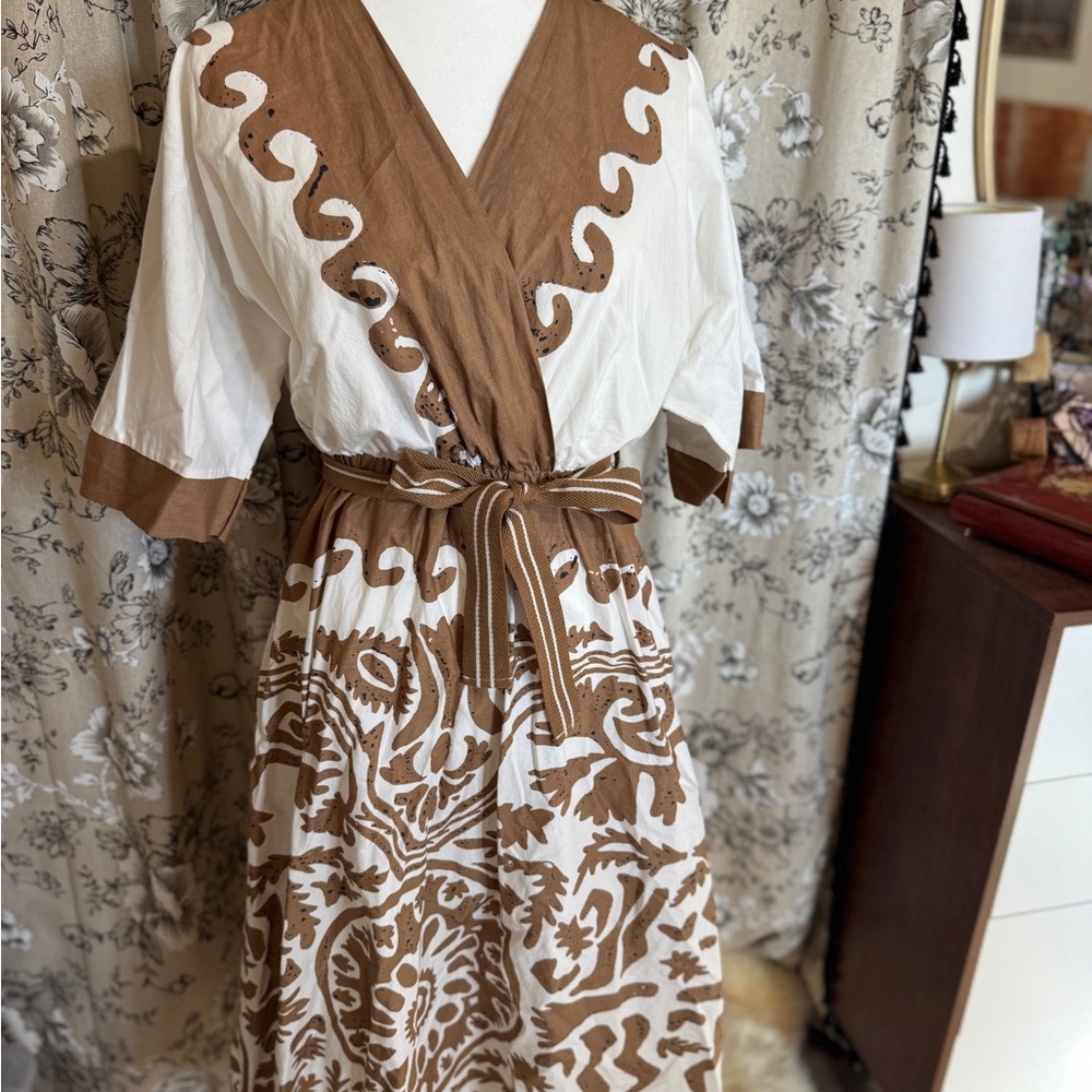 Elegant Brown and White Dress